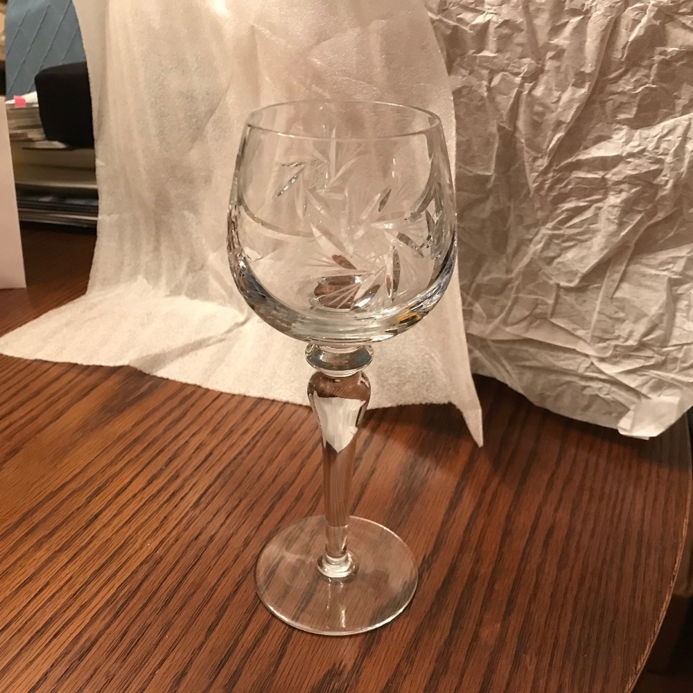 Pinwheel crystal wine glasses